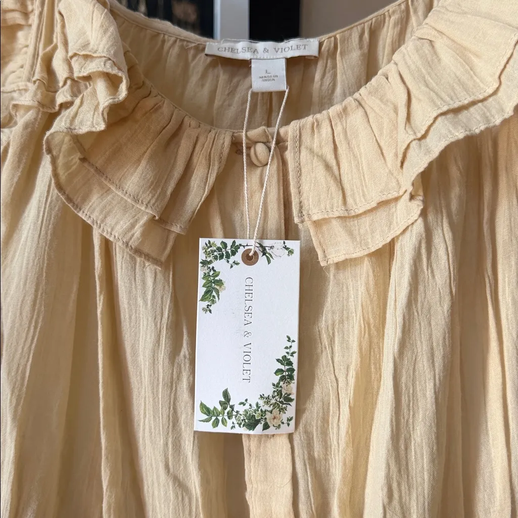 Chelsea & Violet Cassia Guaze Square Neck Ruffle Hem Romper - Image 3