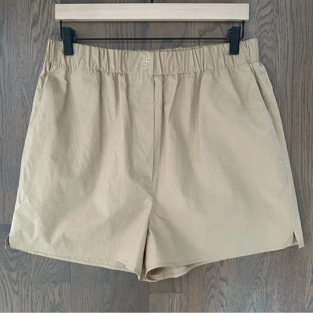The Frankie Shop Lui Organic Cotton Boxer Short in Sahara Khaki Size Medium Tan - Image 2