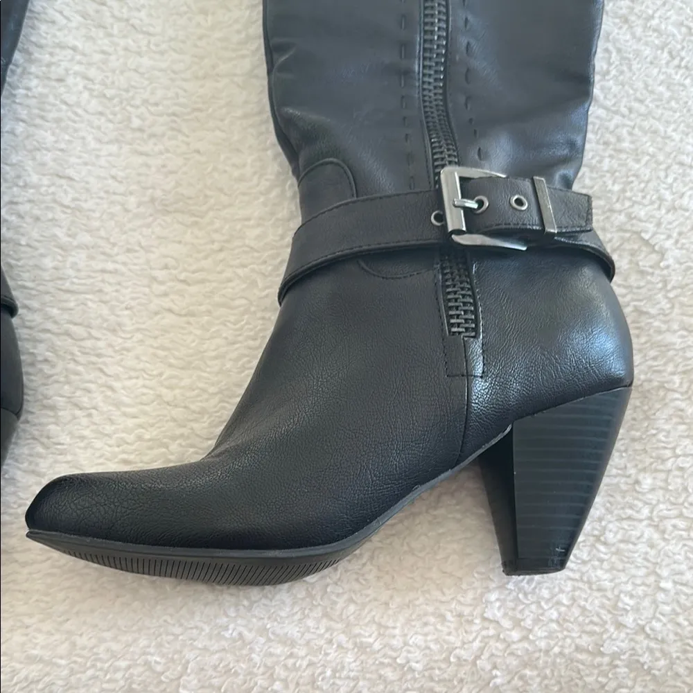 JustFab Cynthia Heeled Zip Up Boots Black Size 7 - Image 4