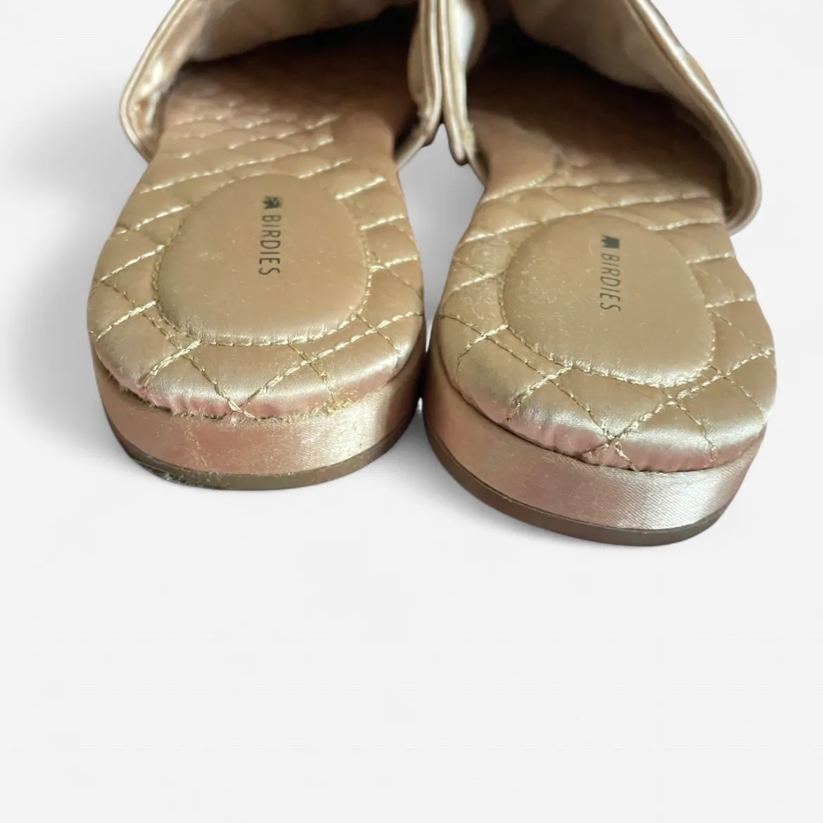 Birdies The Dove Pink Petal Floral Sequin Pointed Toe Mules Flats in Size 10.5 - Image 4