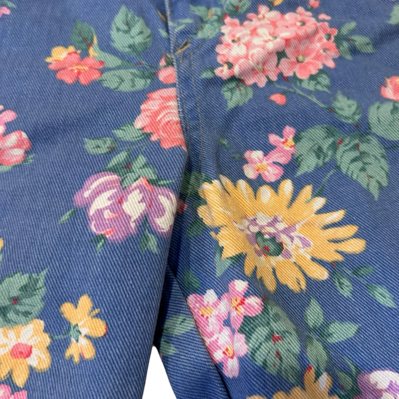 Vintage Floral Denim Bermuda Shorts Sz Small Blue Pink High Waist Festival Cute - Image 8