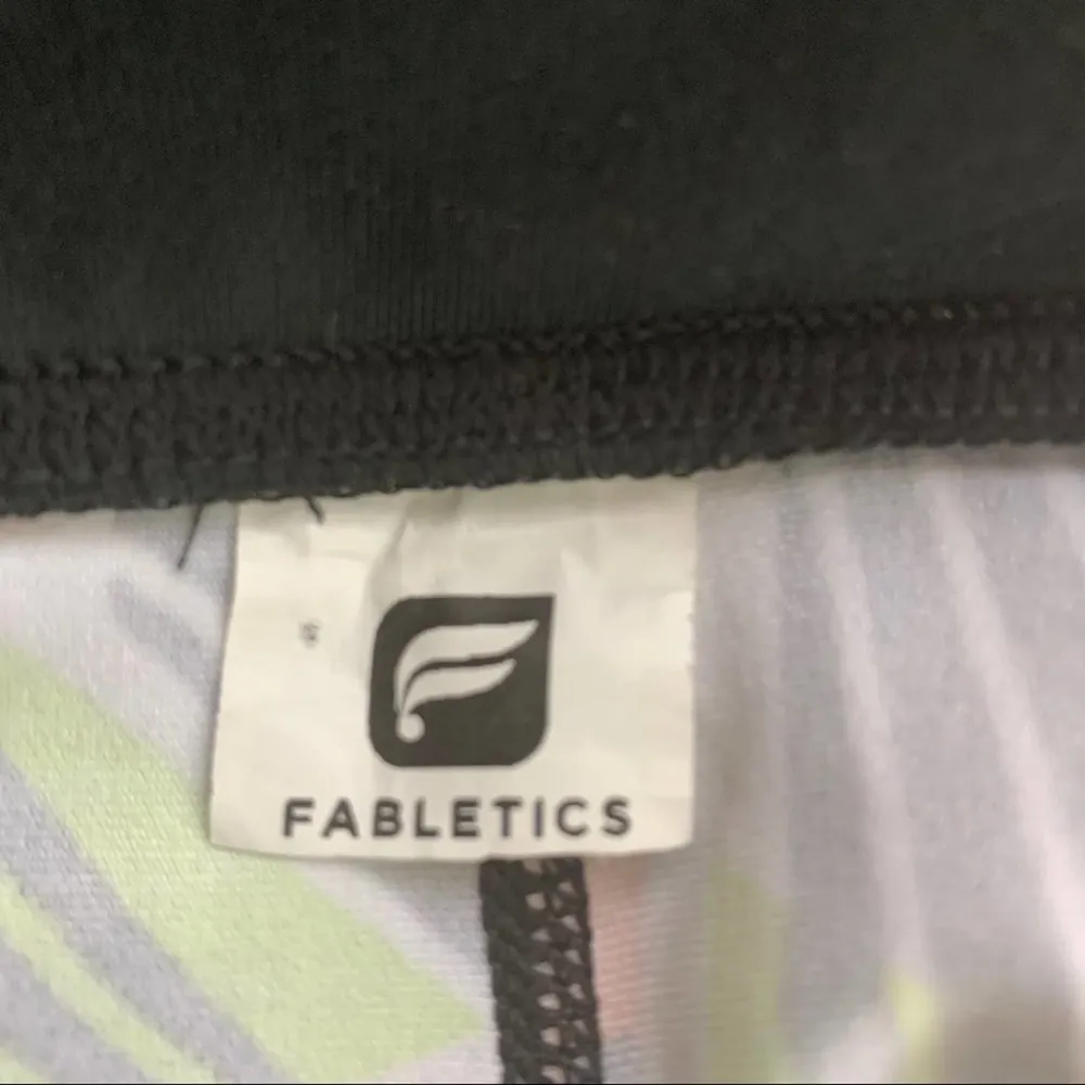 Fabletics neon shape crop legging crossover waist - Image 69