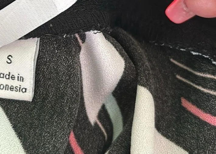 ELLE brand Multicolor Stripe Sleeveless with Pleats High Neck Blouse - Image 7