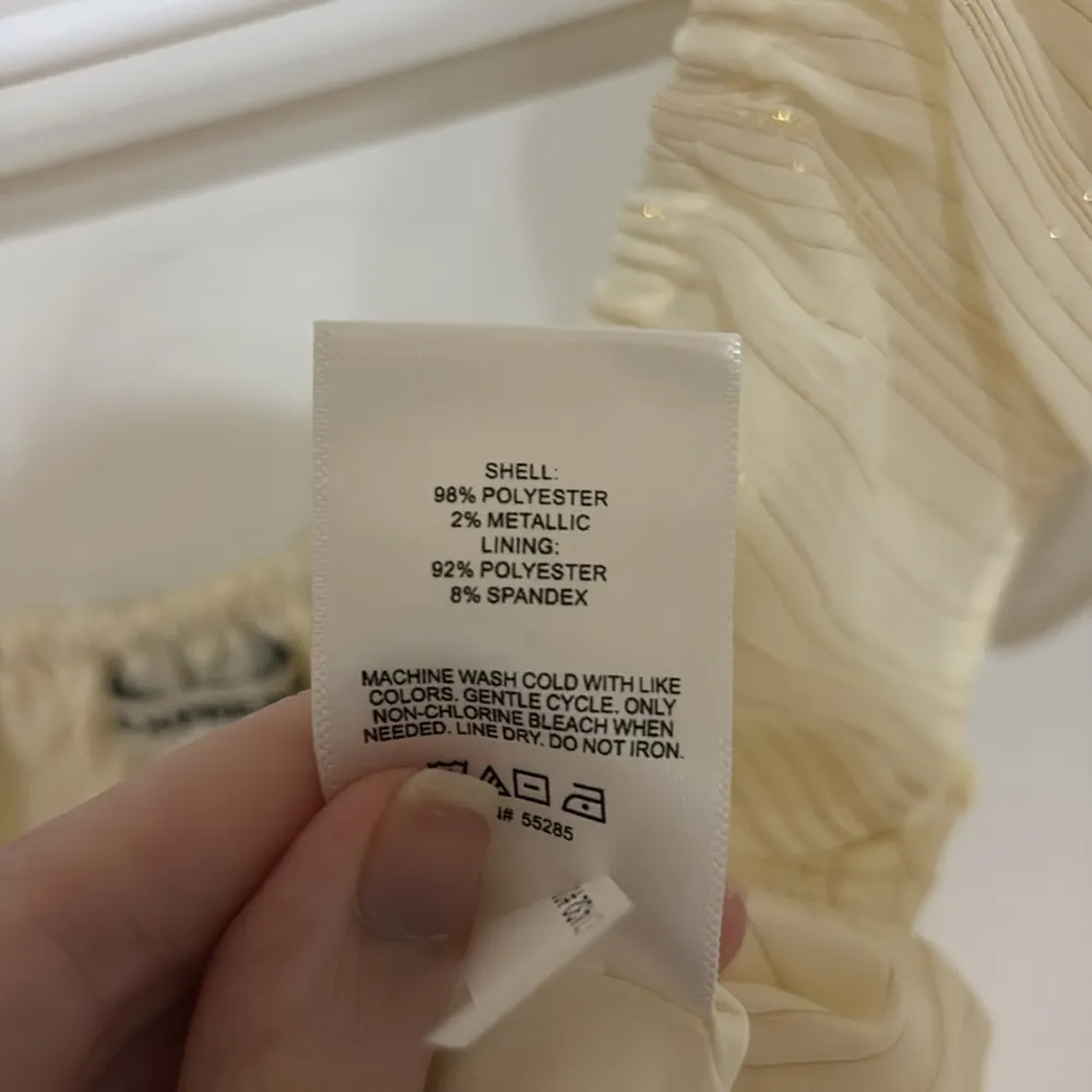 Express Cream and gold tank top - Image 4