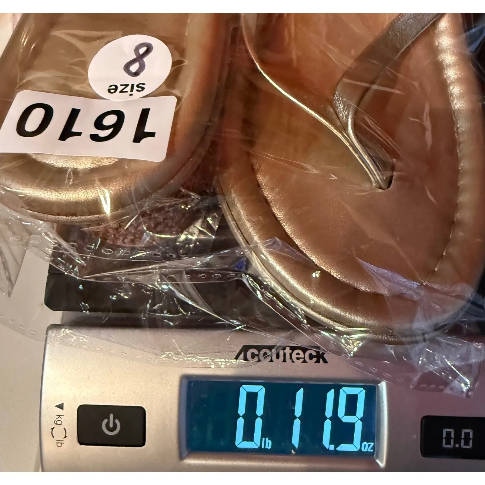 Italian Shoemaker Women 8 Gold Slip On Flip Flop Sandals Metallic Made in Italy - Image 8