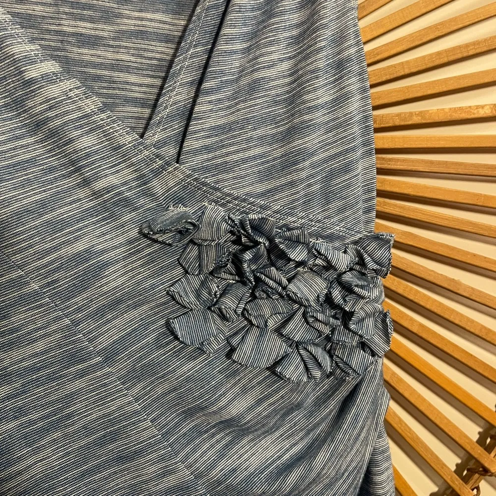 Anthropologie One September Blue Sleeveless Top Asymmetrical Floral Appliqué  S - Image 3