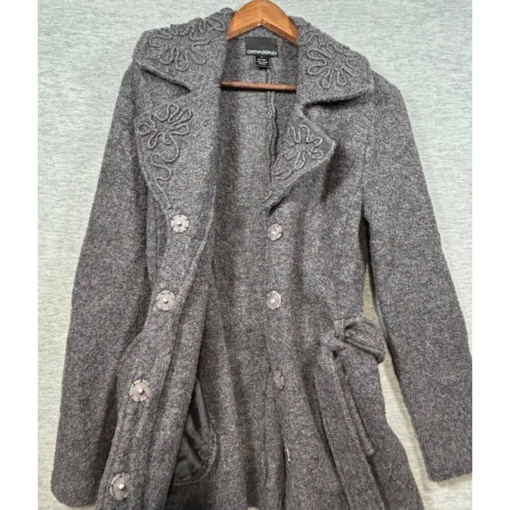 Cynthia‎ Rowley Gray 100% Wool Belted Sweater Jacket Coat L Floral Design - Image 3
