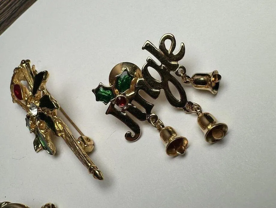 Christmas Holly Wreath Candle Jingle Bells Brooch Pin Lot Of 3 Vintage - Image 7