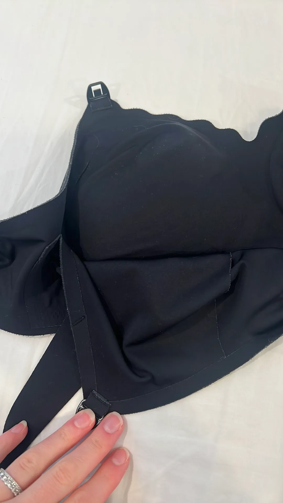 Momcozy Pumping & Nursing Bra - Image 2