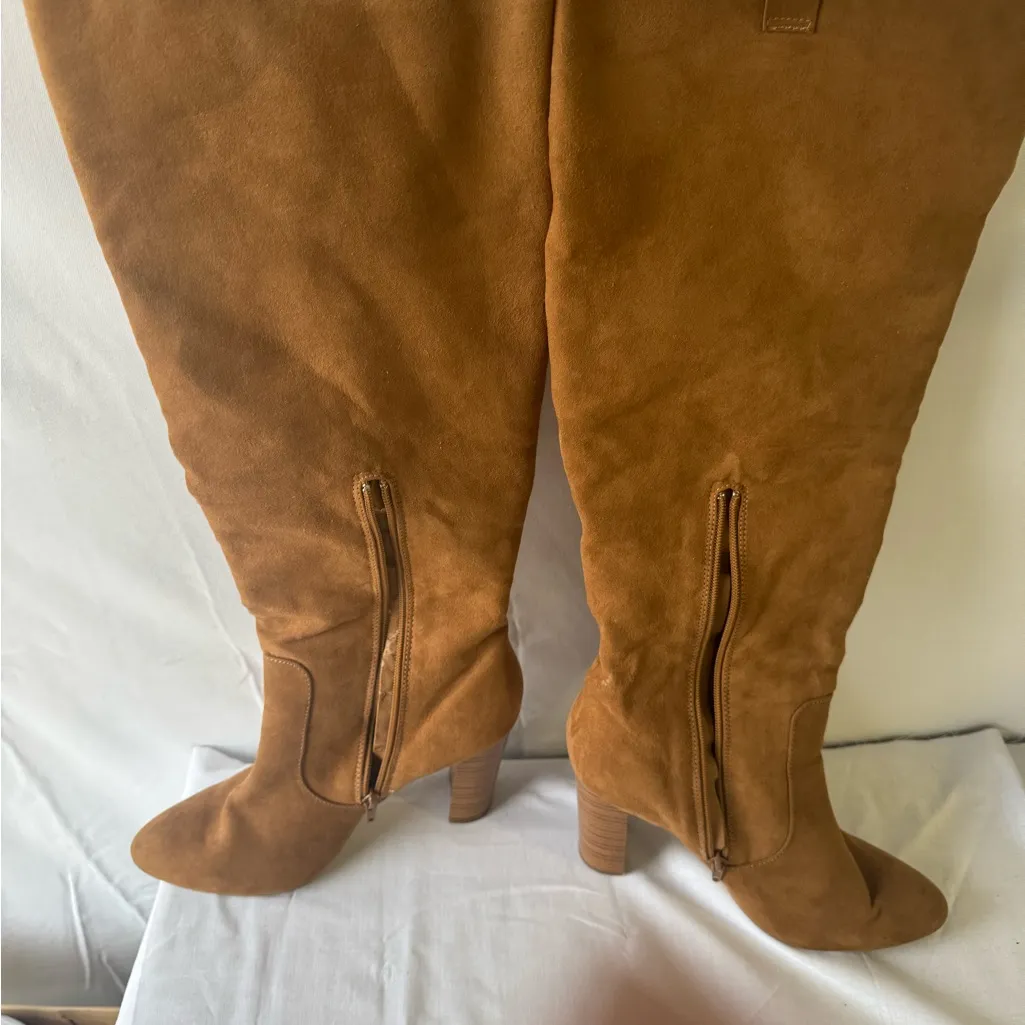 Elegant Brown Knee - Image 4