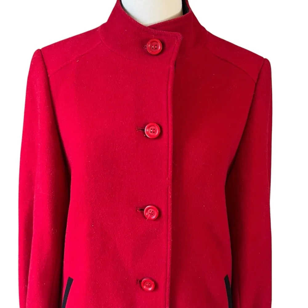 VINTAGE Romanian Women’s Red Wool Coat Size 12 - Image 2