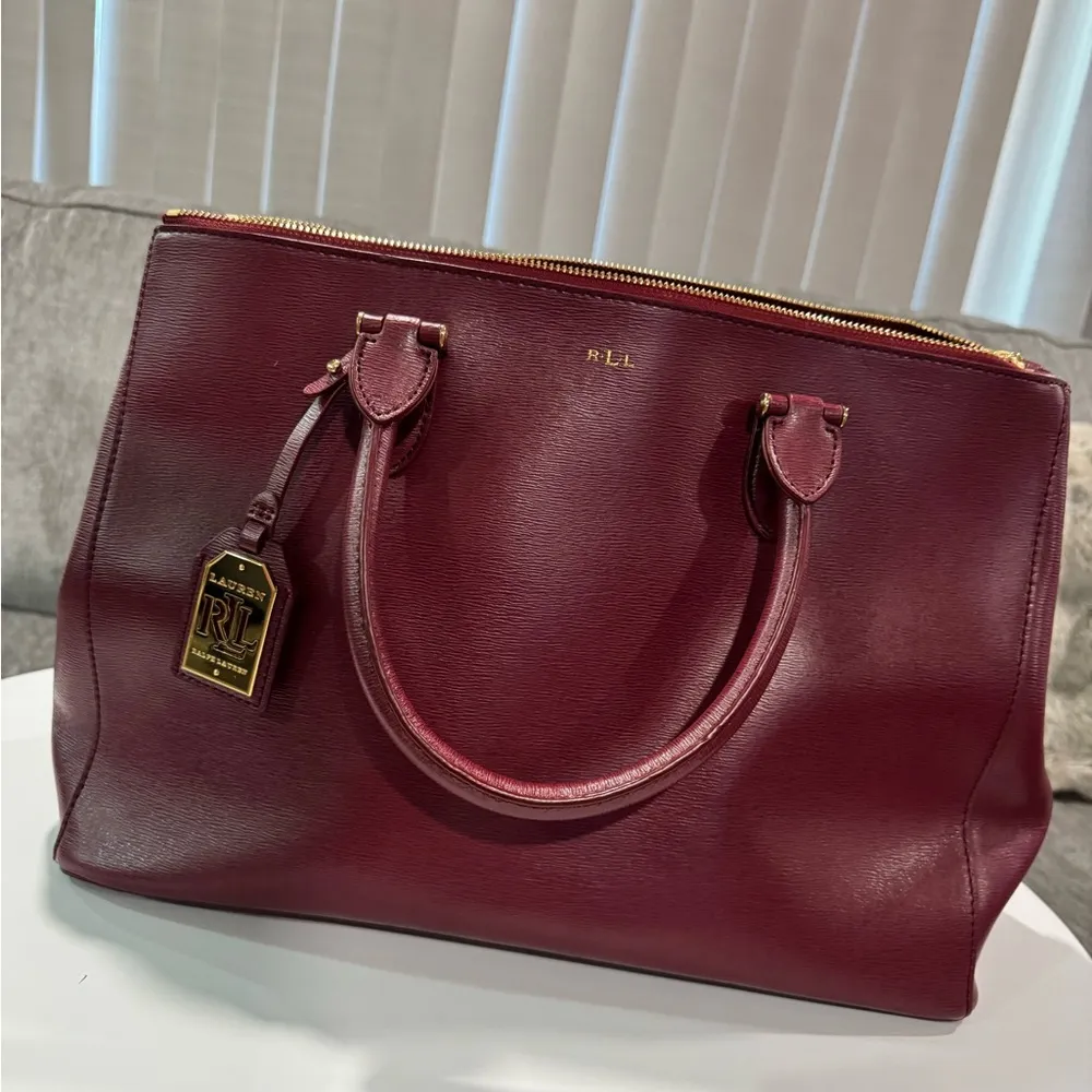 Ralph Lauren Red Leather Tote with Structured Design - Image 12