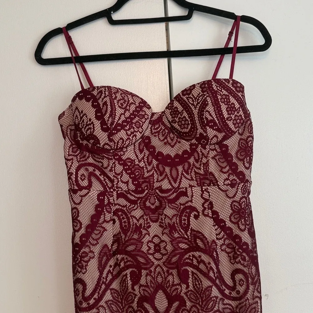 Burgundy Lace Bodycon Midi Dress Sweetheart‎ Neck Evening Formal Size S - Image 3