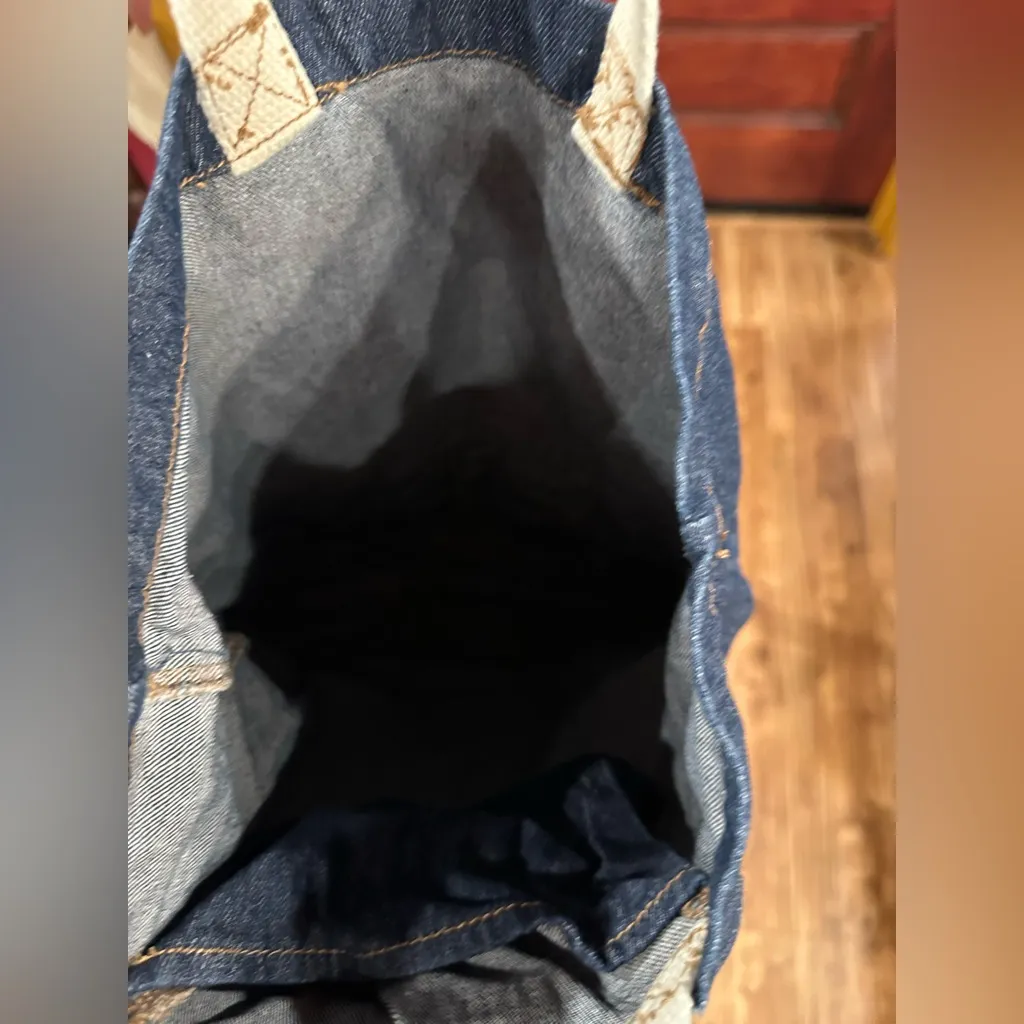 GAP Blue Denim Shoulder Bag with Cream Straps - Image 4