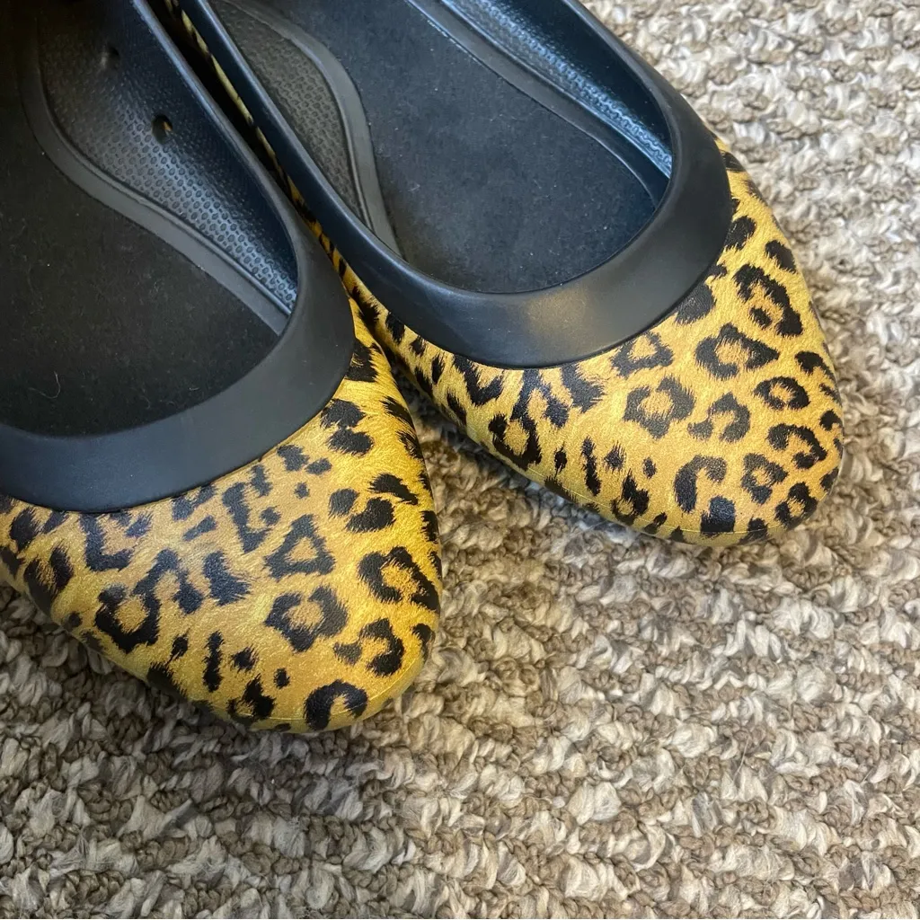 Crocs Lina Ballet Flats in a leopard print pattern - Image 6