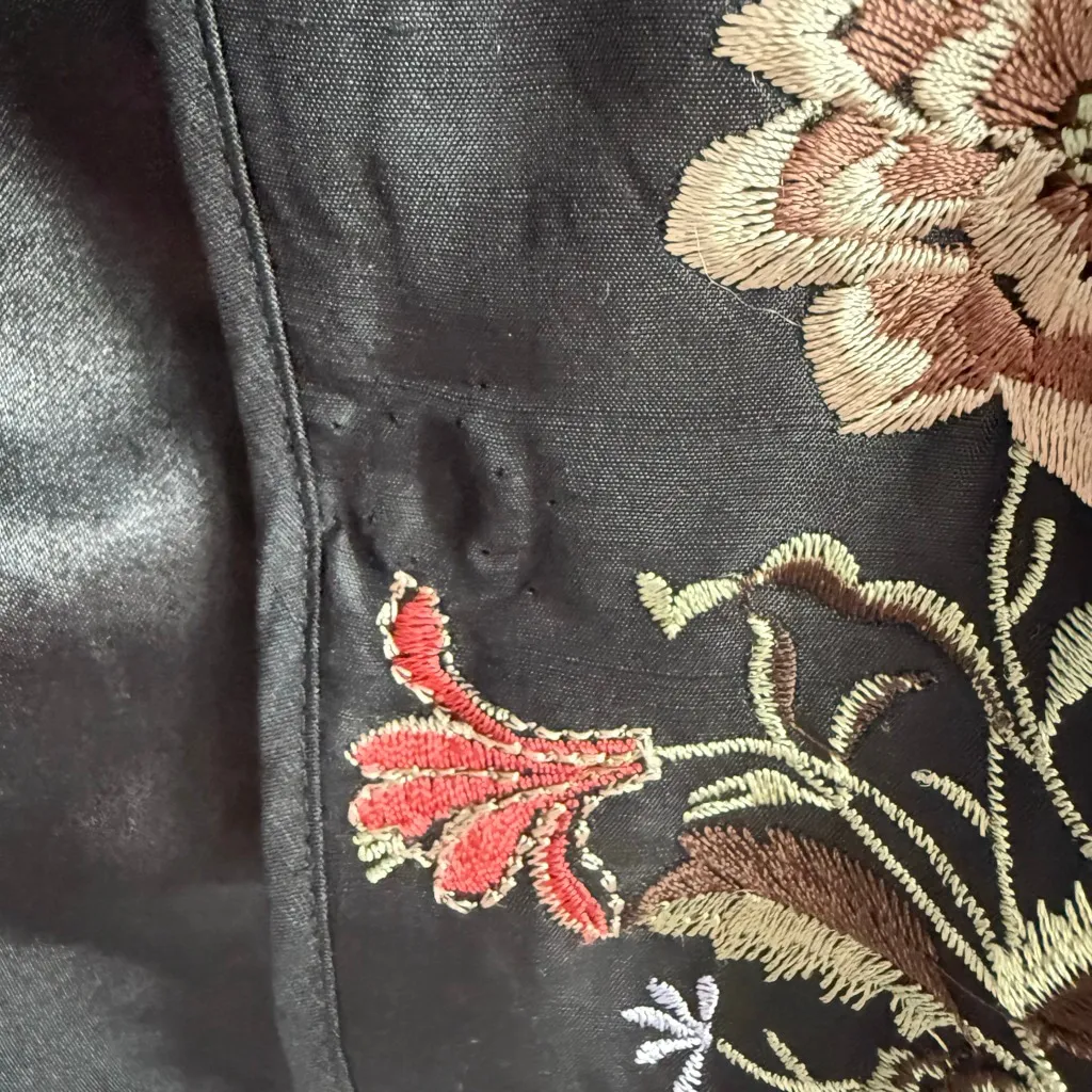 Coldwater Creek Silk Floral Embroidered Blazer Jacket Black Cottagecore M - Image 12