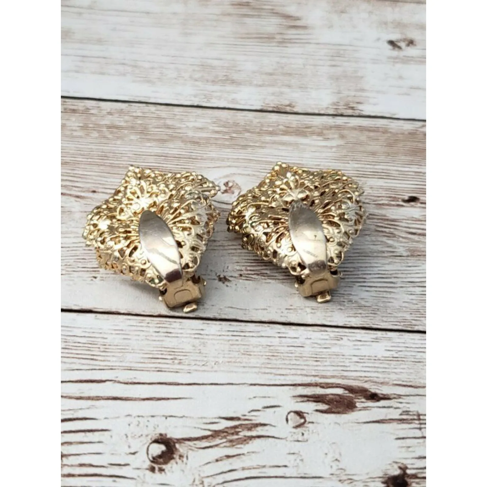 Vintage Sarah Coventry Clip On Earrings Layered Diamond Shape Gold Tone Trio - Image 2