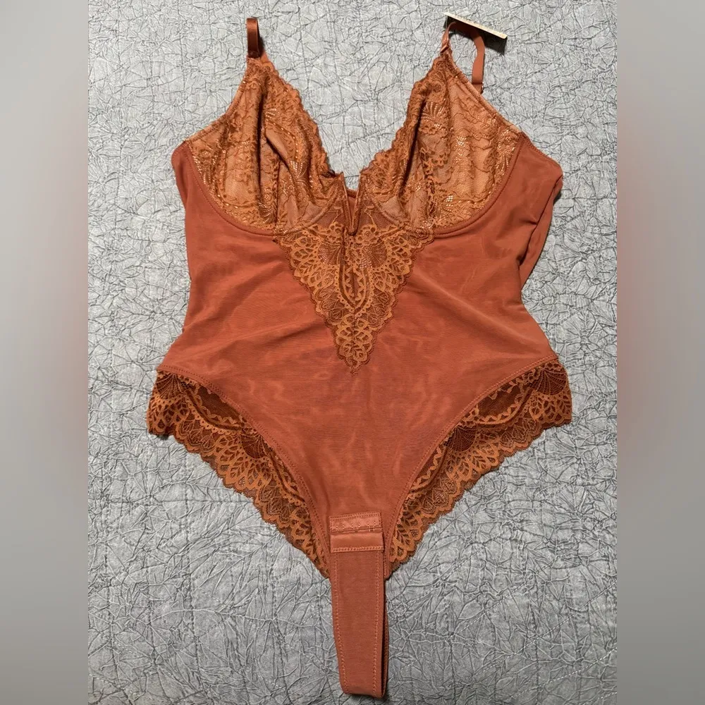 New Popilush Shapewear Bodysuit Tummy
Control Lace Trim Bodysuit in Rust Brown Size XXL - Image 2