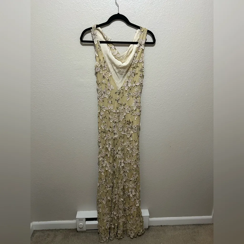 Lena Medoyeff 100% Silk Embroidered Gown Champagne Floral Size Medium - Image 6