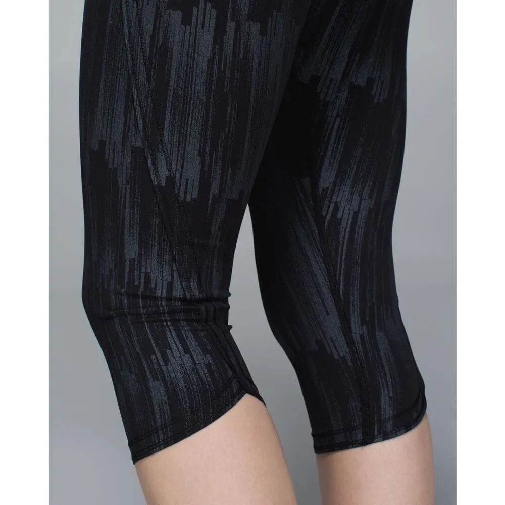 Lululemon Run: Top Speed Crop Scratch Match Black Multi Size 6 - Image 13