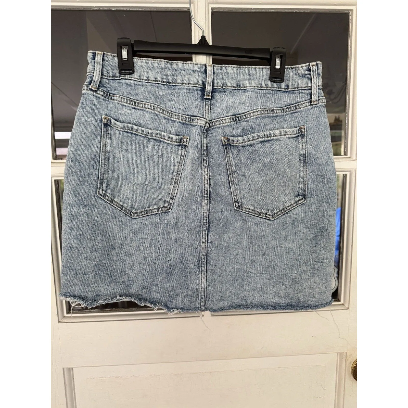 Old Navy High-Waisted Button-Fly Raw-Hem Jean Skirt Size 12 Brand Y2K - Image 2