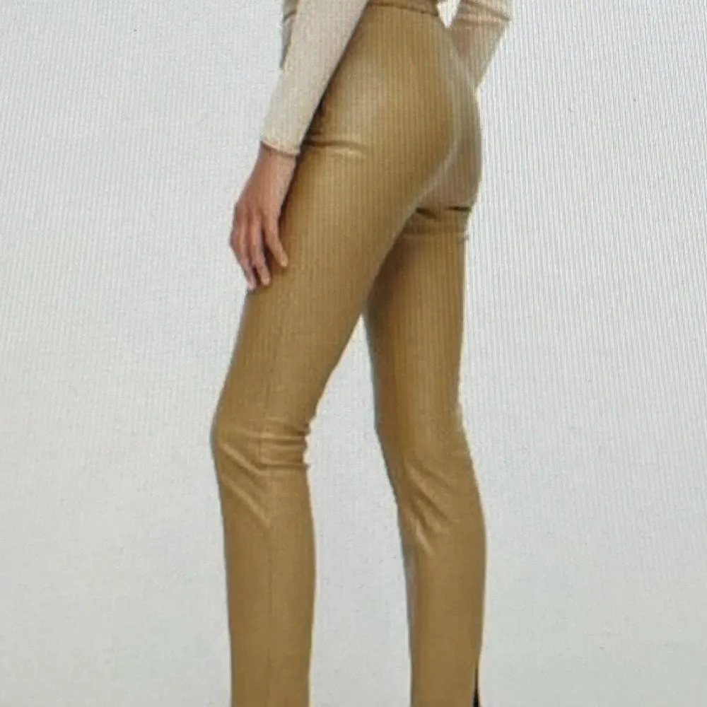 Zara tan vegan leather high rise ankle zip pants, size XS biker cottagecore - Image 6
