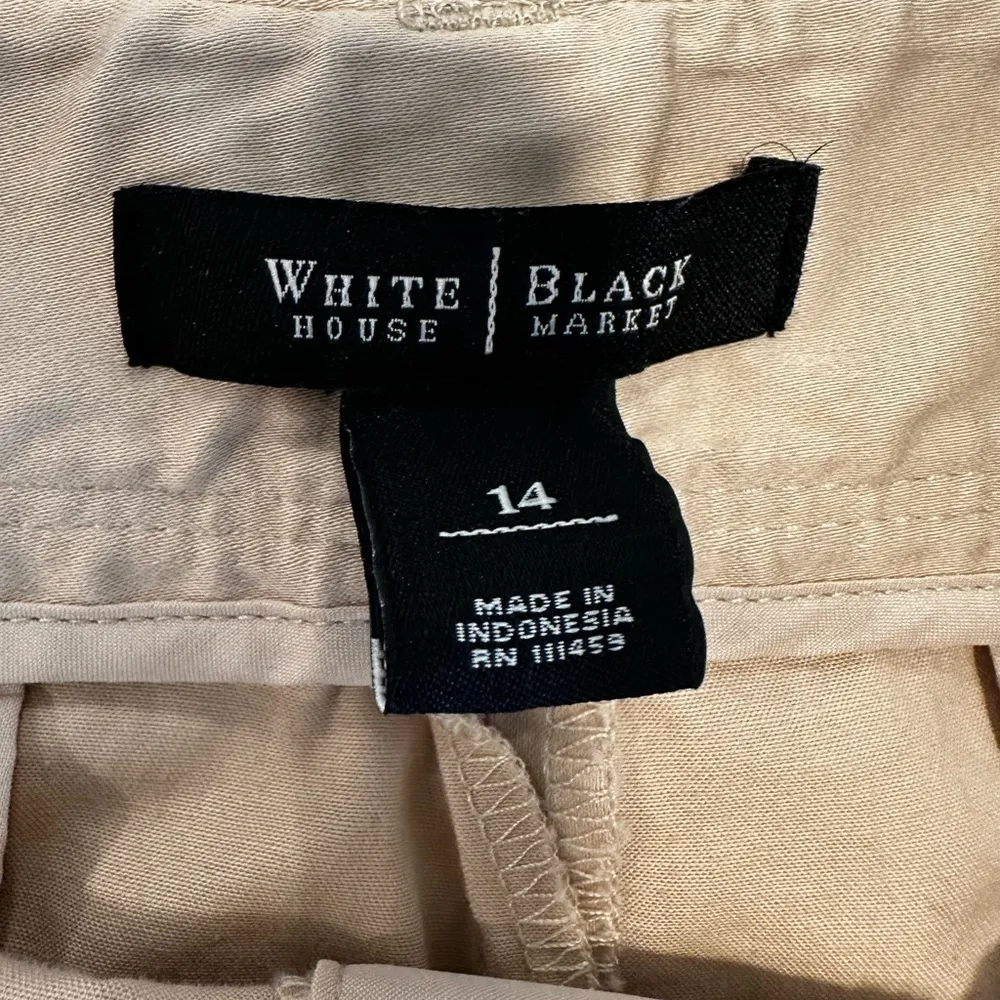 White House Black Market sz: 14 Tan cotton/ Spandex. Slight Sheen. Shorts. - Image 6