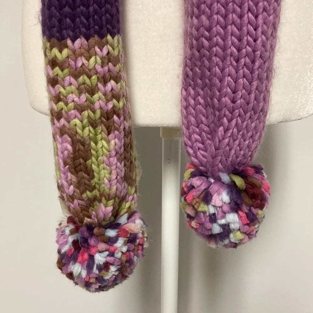 Bloomingdale’s Knit Scarf w/Pom Poms BNWT - Image 5