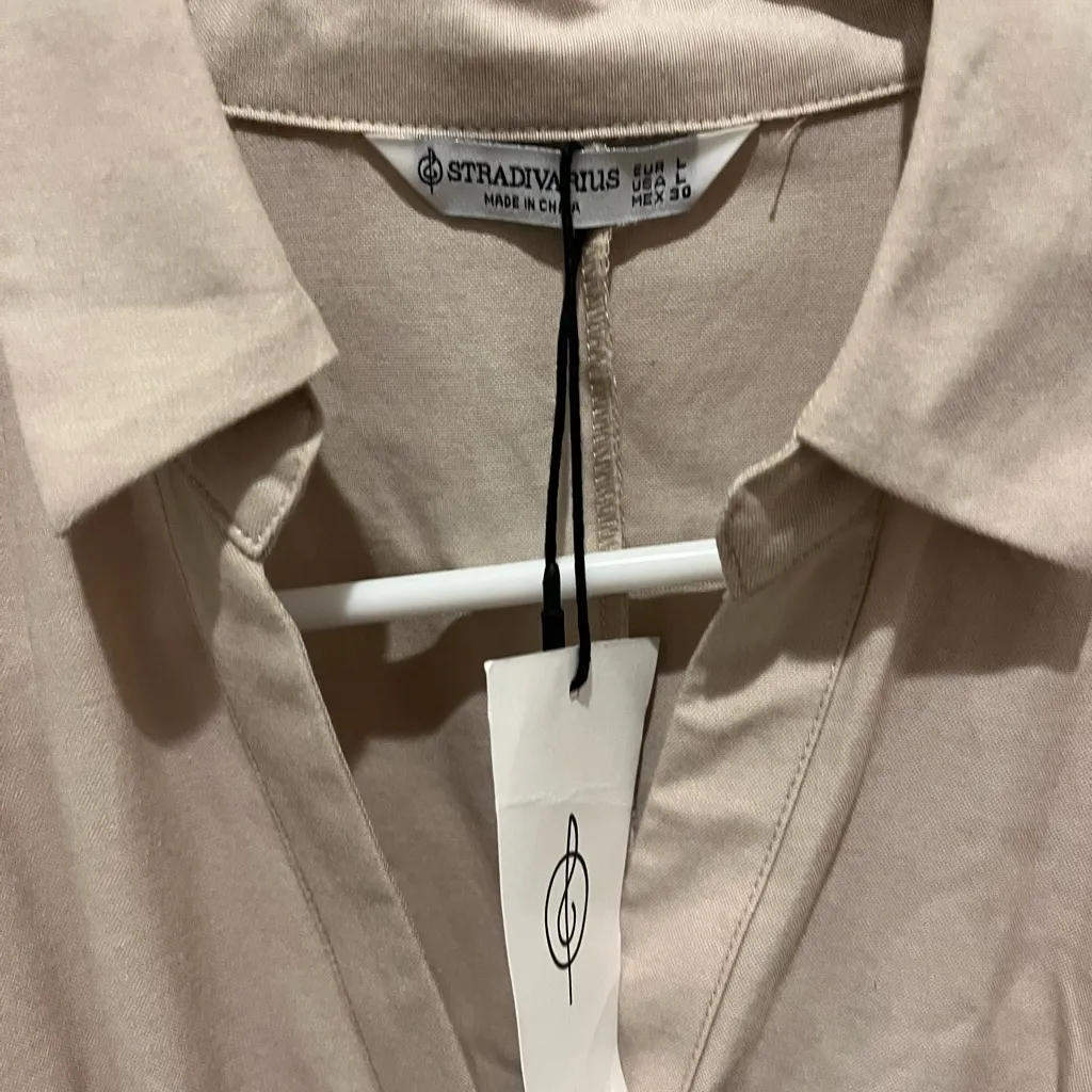 Stradivarius Light Tan Trench Coat - Image 4