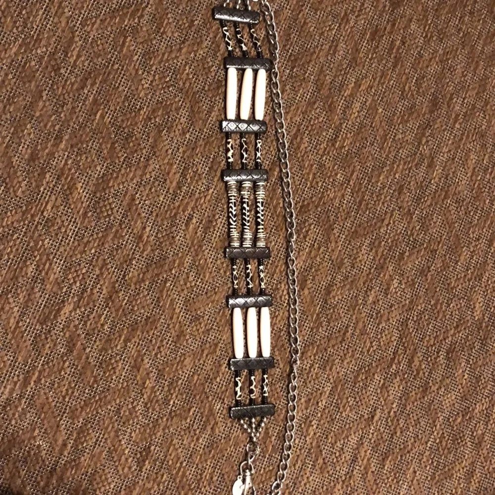 Chicos MIxed Animal Print and "Ivory / Bone" Tone Textured Chain Belt 40" long - Image 8