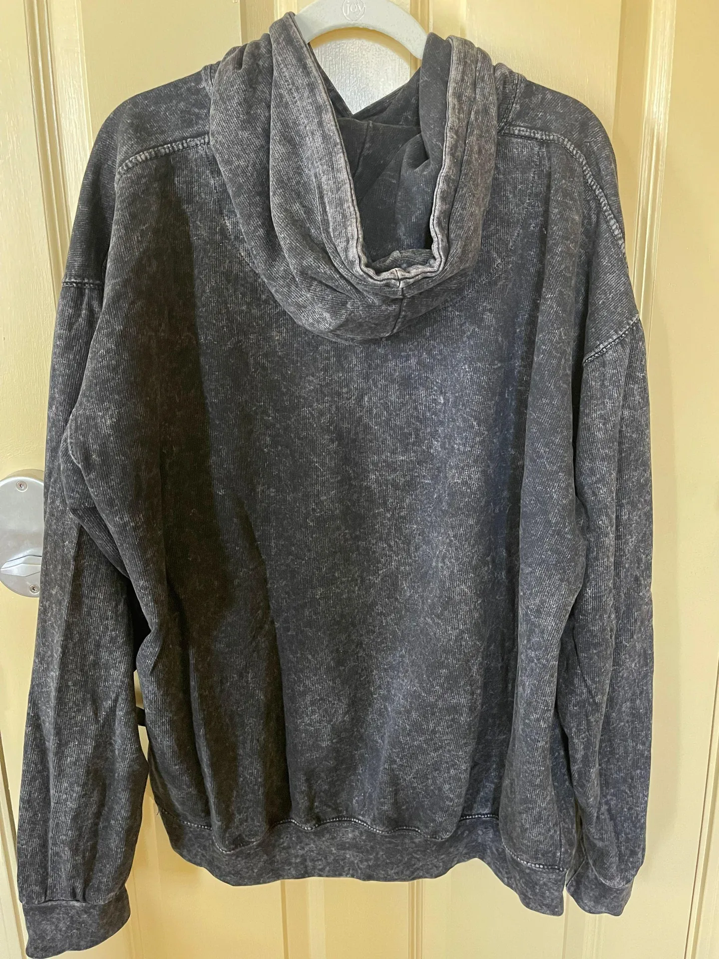Phi Mu Acid Wash Hoodie Size XL - Image 2