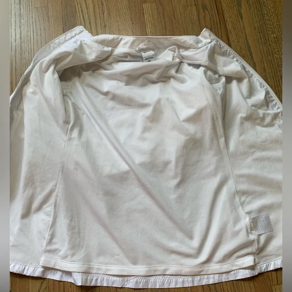 Nike white lightweight running windbreaker jacket - Image 7