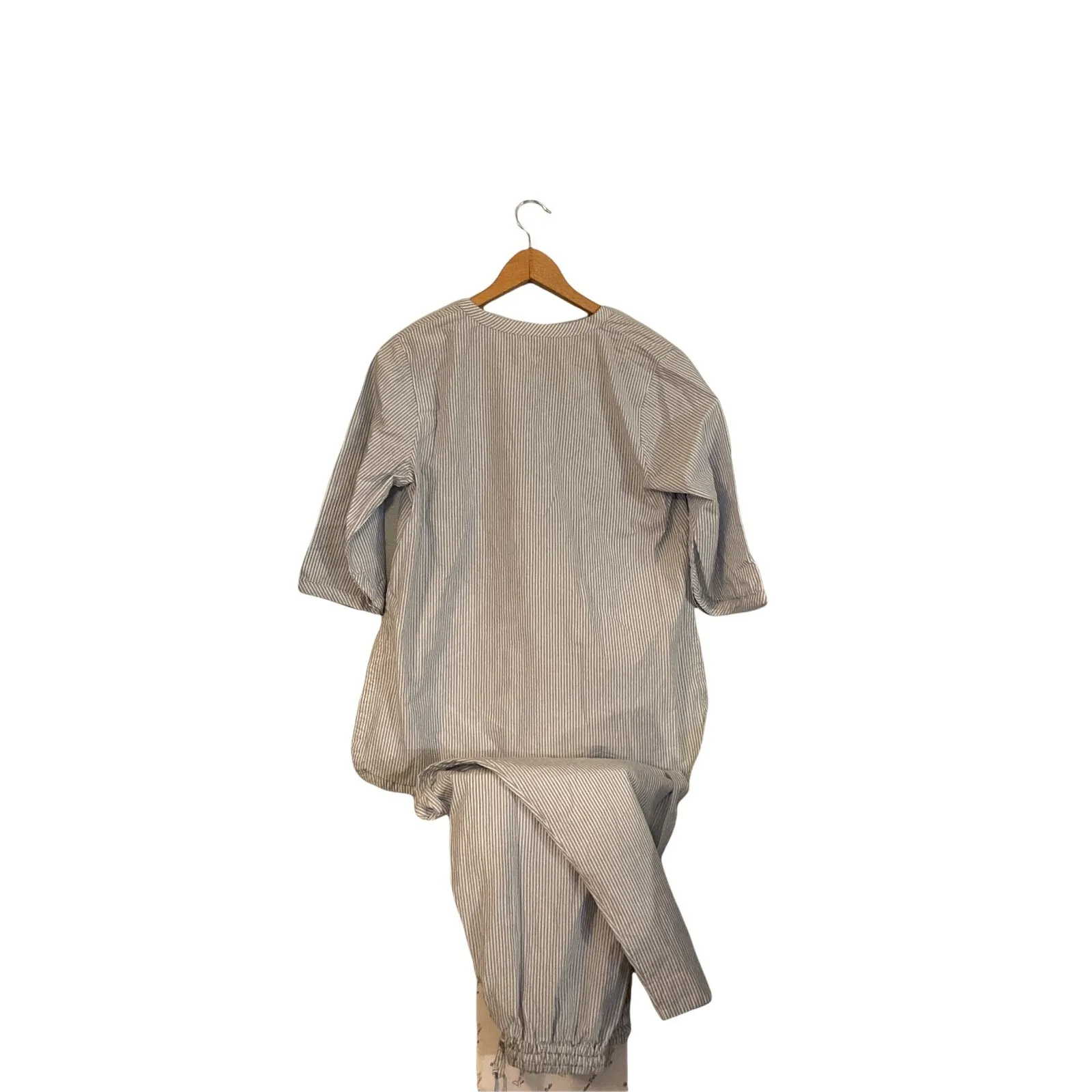 Rungolee 2 Piece pajama set Blue White Striped Light Weight Size M - Image 2