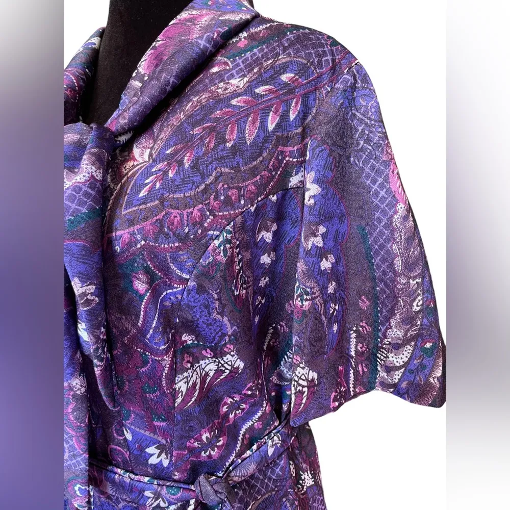 Femme of Dallas Vintage 70s Volup Purple Hippie Eclectic Floral Zip Up Mid Dress Size 1X - Image 3