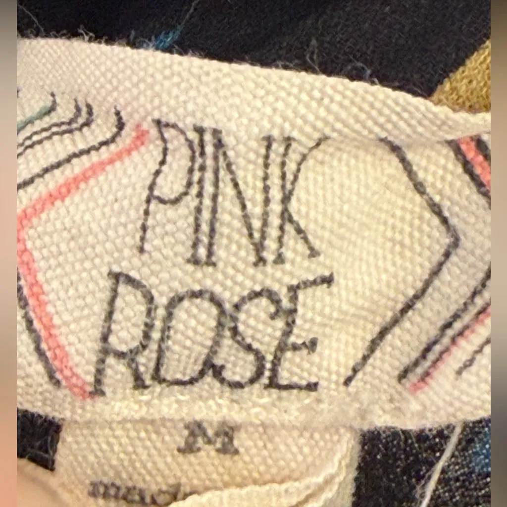 Pink Rose Black Southwestern Geometric Print Cap Sleeve Blouse Size M - Image 4