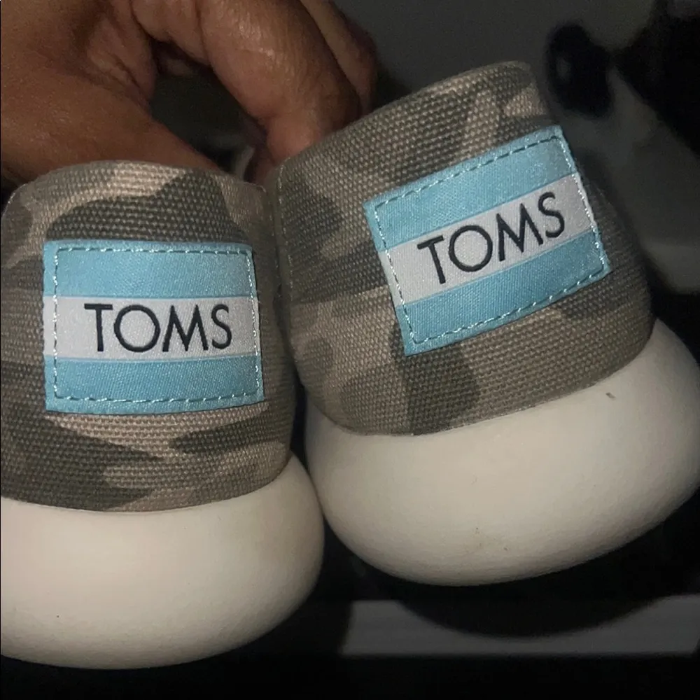 Toms camo Loafers Slip-Ons 9.5 - Image 5