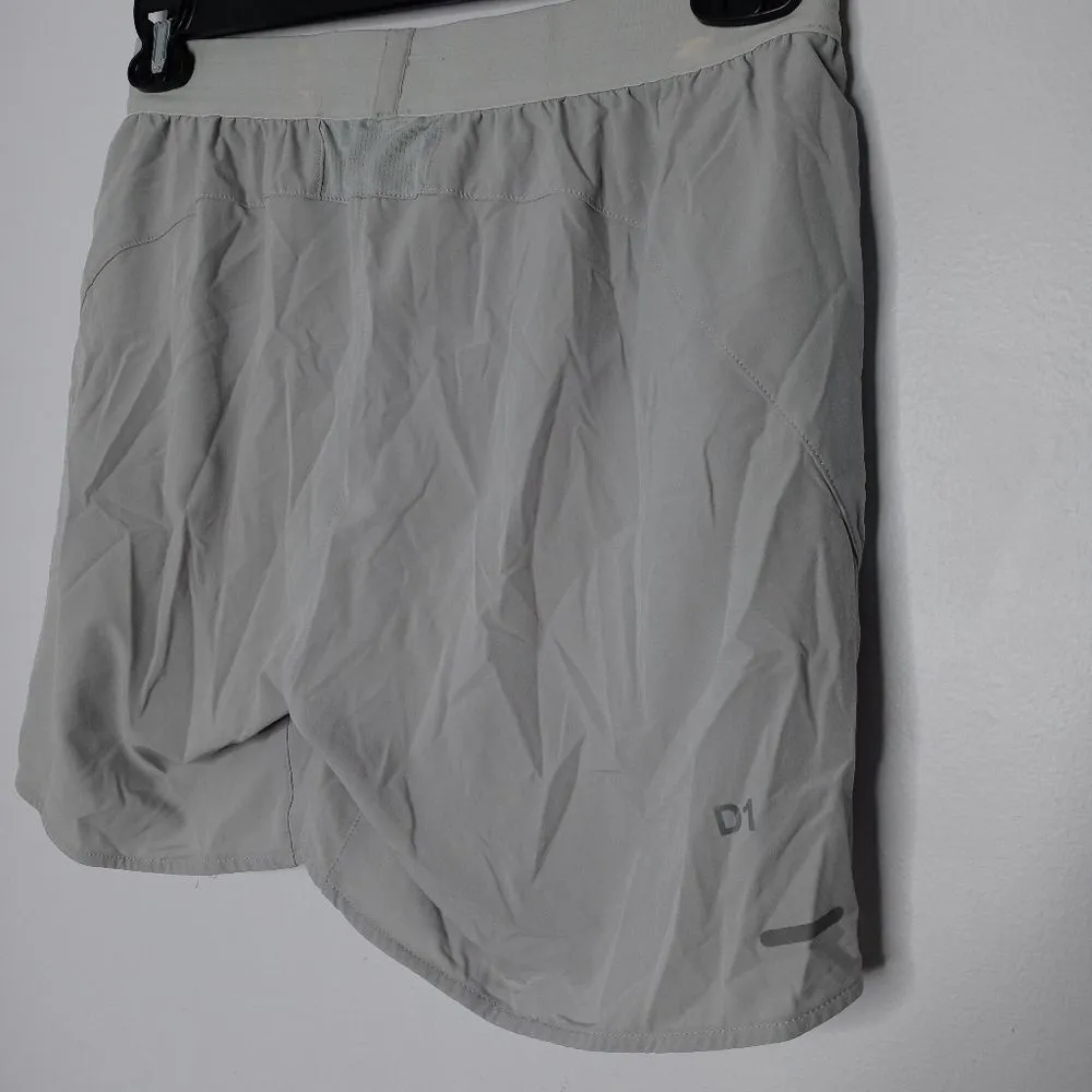 Asics gray athletic shorts - Image 5