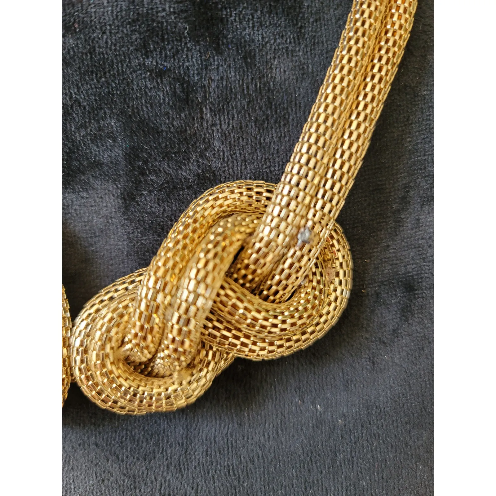 Women's Gold Mesh Knot Statement Necklace With Lobster Clasp Elegant Jewelry - Image 4