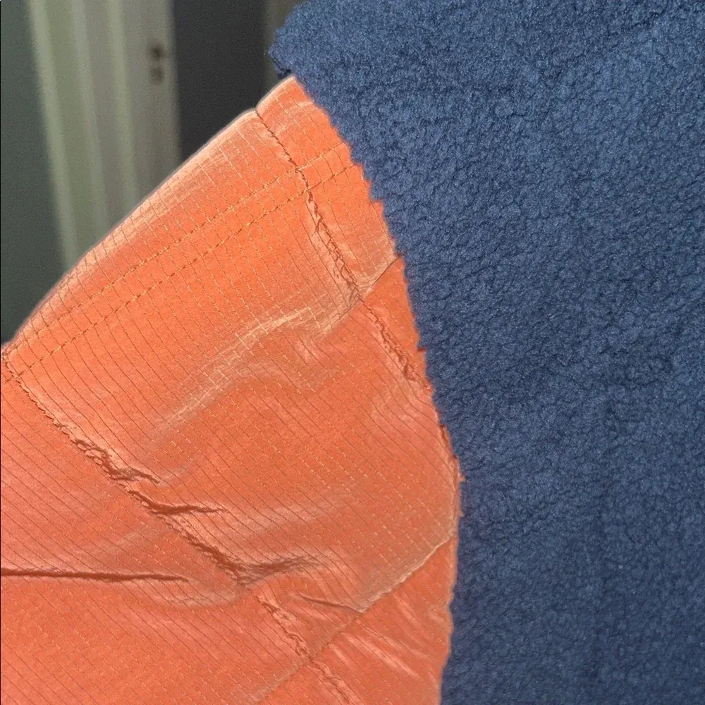 Veveret Women's Vibrant Ski Jacket with Teal Accent Blue Size L - Image 8