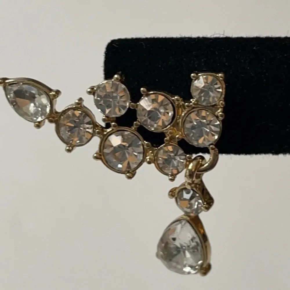 Massini Tear Drop Gold plated Cluster Round Diamond look Post earring NWT - Image 31