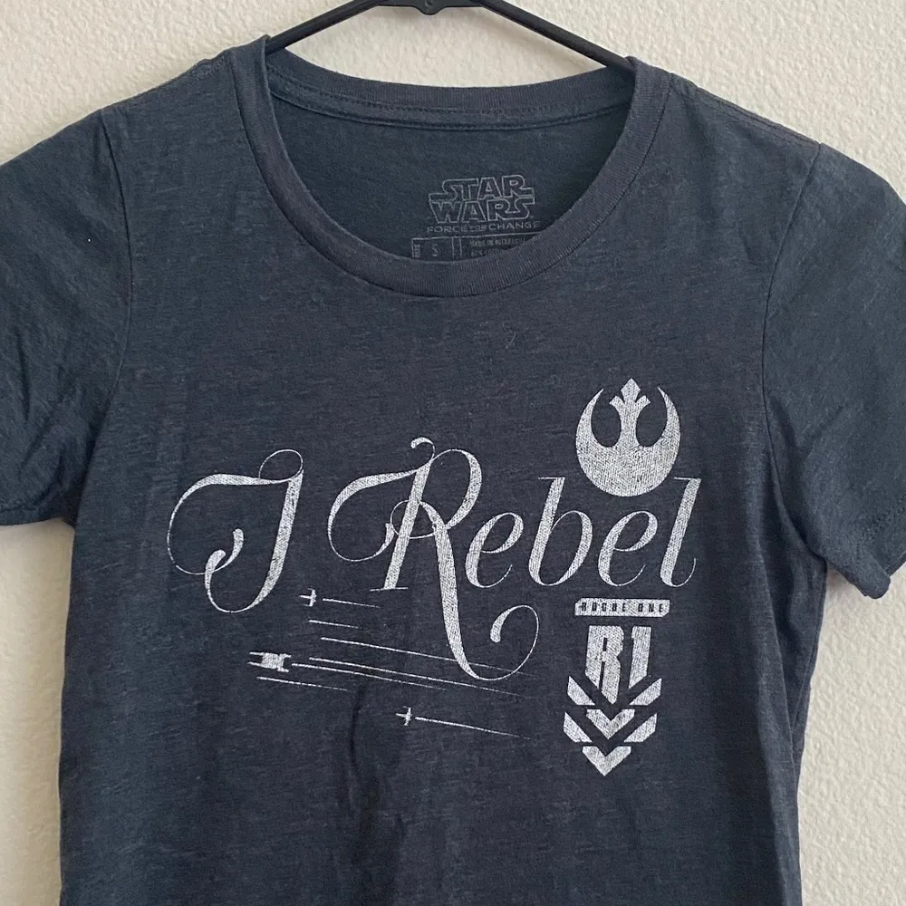 Star Wars I Rebel Rogue Logo Graphic Women’s Tee Top Shirt Small - Image 3