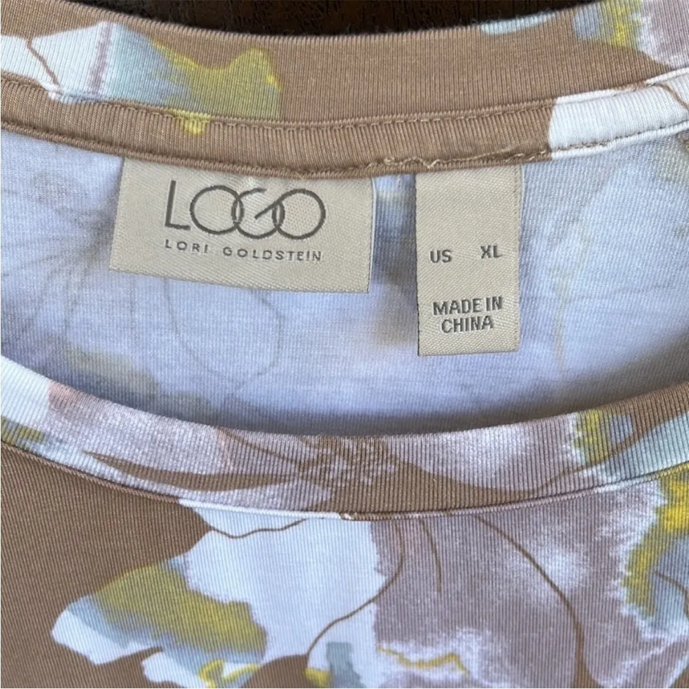 Like New LOGO Lori Goldstein Top Size XL - Image 8