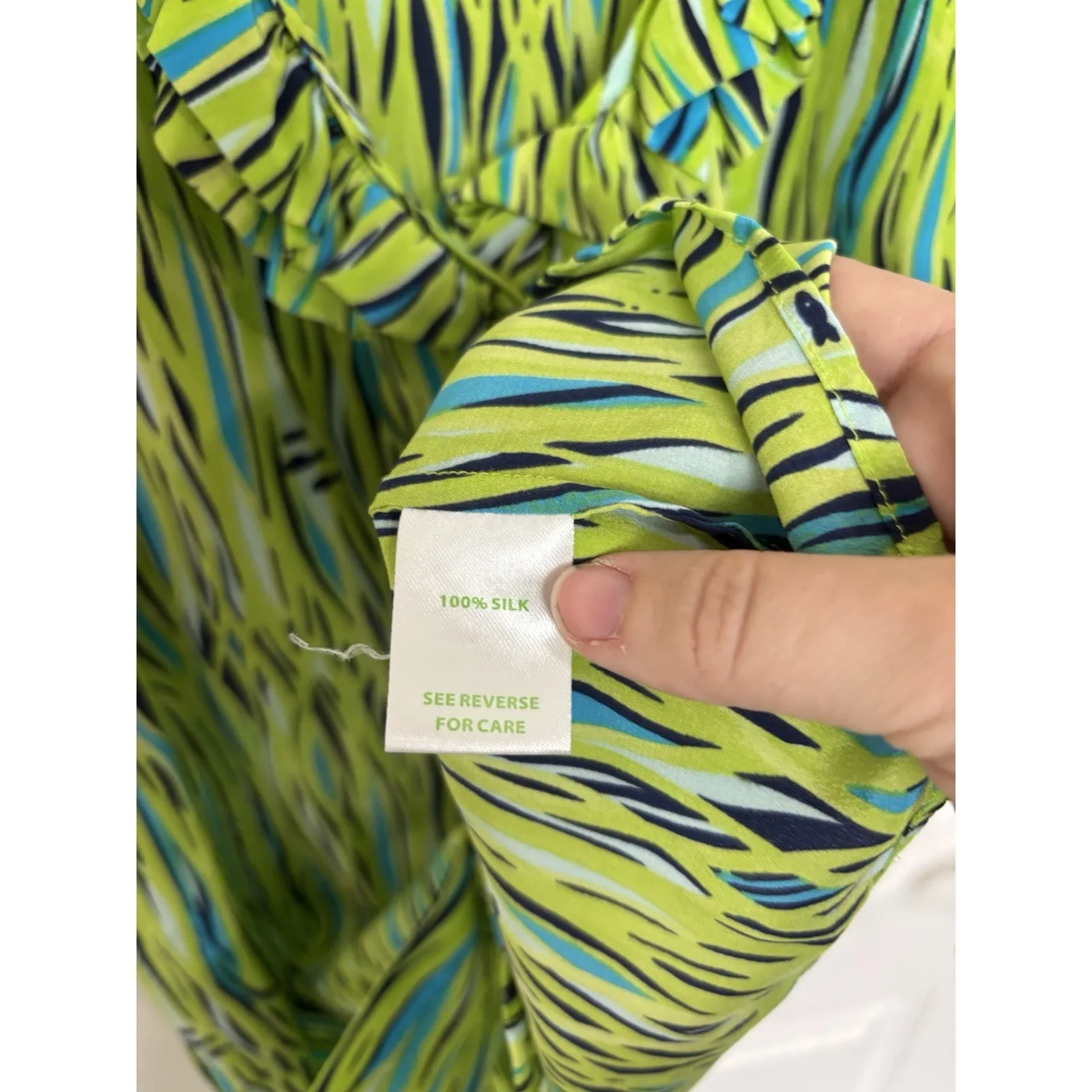 Lilly Pulitzer 100% Silk Green Fish Novelty Print Sleeveless Top Size 6 Tropical - Image 5