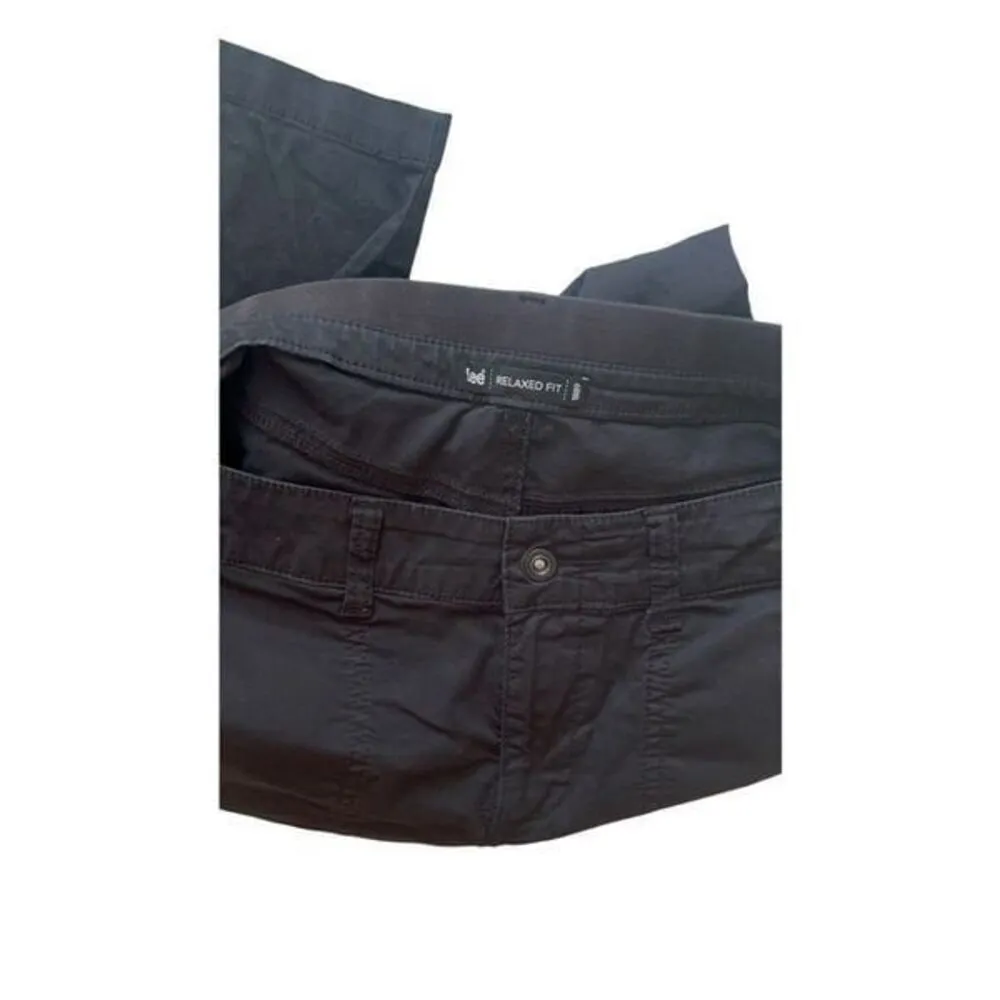 Lee  Black Relaxed fit  Capris pants Size 12 - Image 2