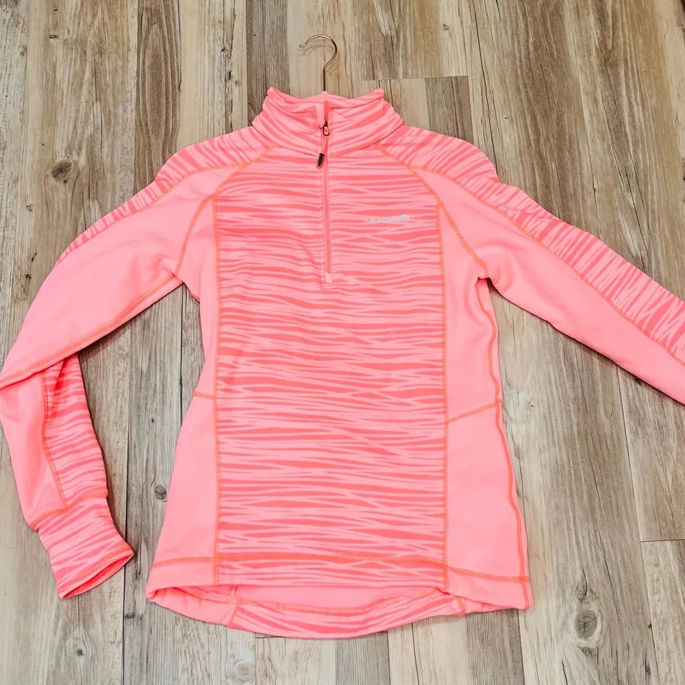 Avalanche Women's Active Athletic Top Size Medium Stretch Quarter Zip Pullover - Image 8