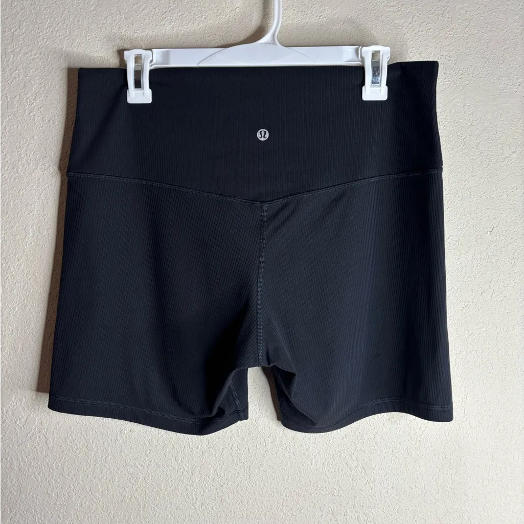 Lululemon Align High-Rise Ribbed Short 6" Black - Image 3