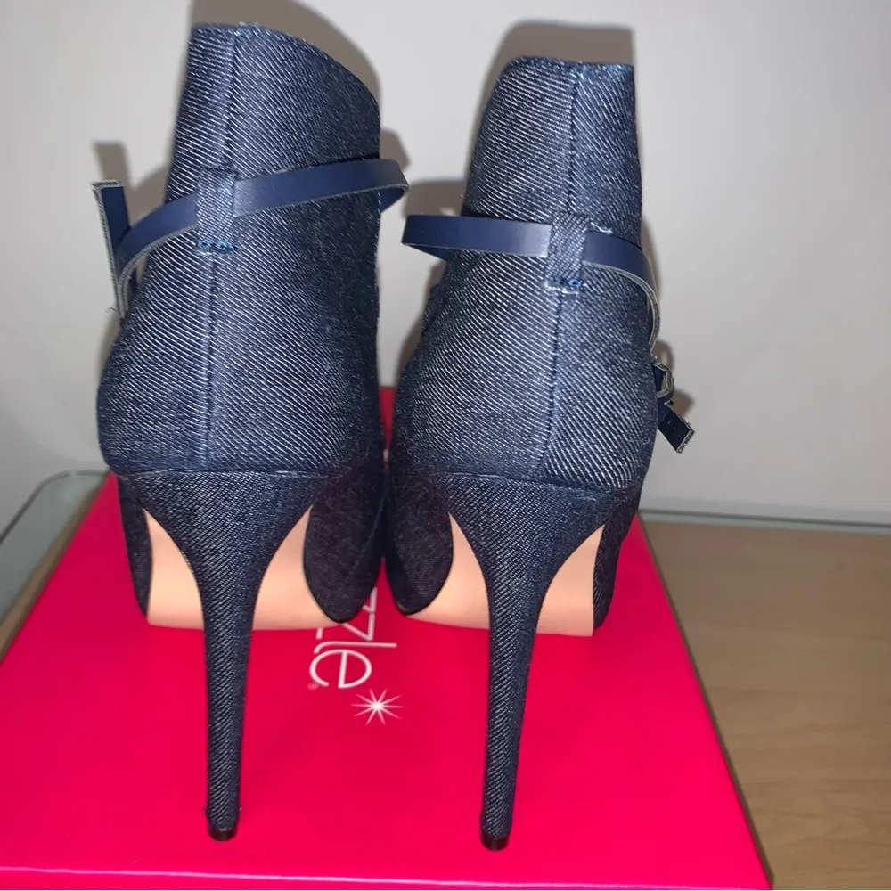 Shoe Dazzle Kesie Denim Dress Sandals Size 8.5 New with Box - Image 7