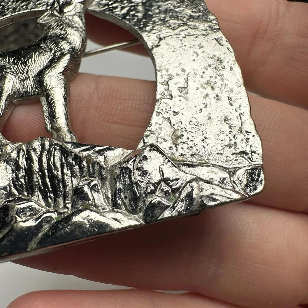 Large Howling Wolf Signed JJ Silver Tone Brooch Pin Jonette - Image 7