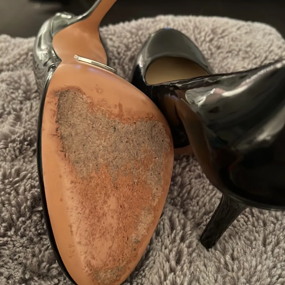 Michael Kors Black Patent High Heels - Image 11