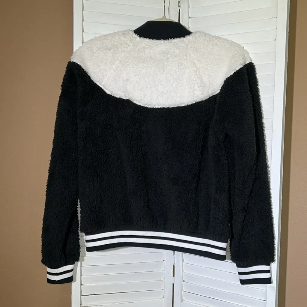 NIKE Womens Size Medium Sherpa zip up bomber jacket NWT - Image 10